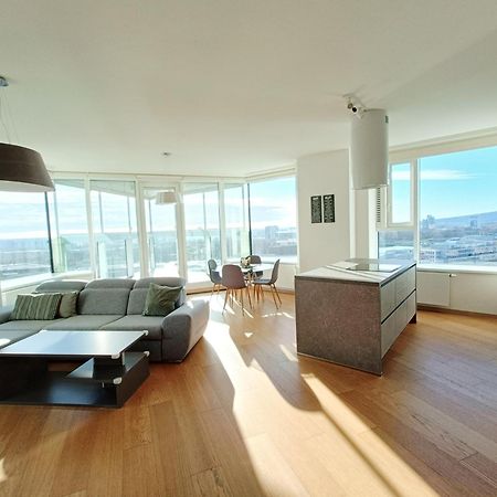 Sag Panorama Apartment 3 Rooms 19Th Floor Great View Free Parking Bratislava Exterior foto