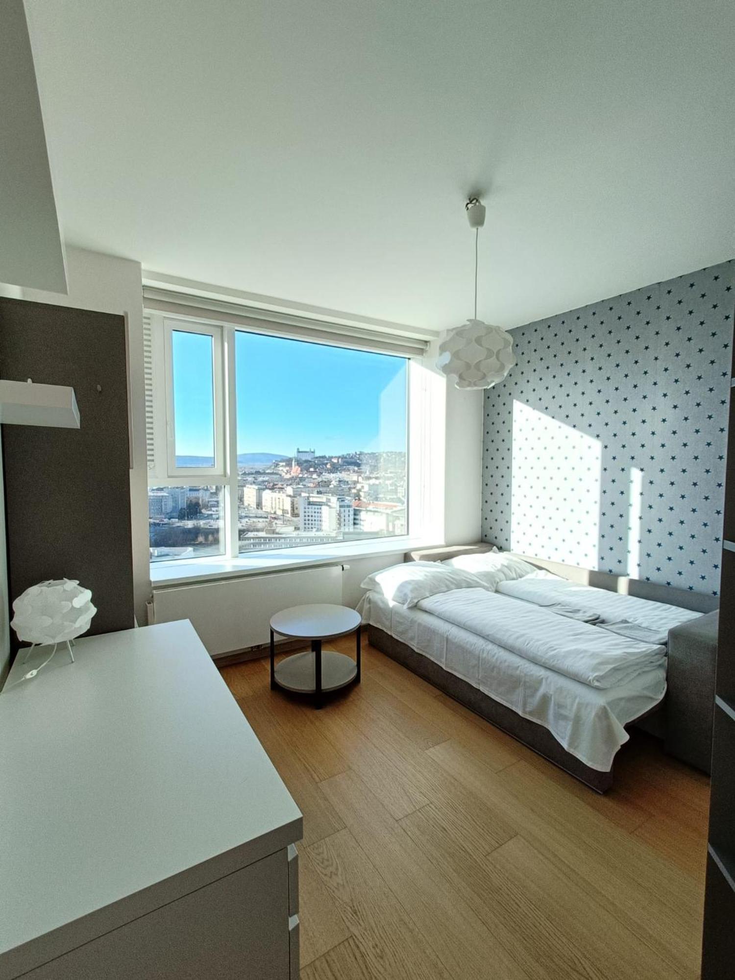 Sag Panorama Apartment 3 Rooms 19Th Floor Great View Free Parking Bratislava Exterior foto